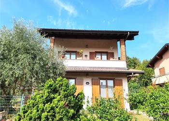 Favoloso appartamento in bifamiliare