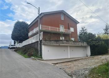 PERFETTO E AMPIO APPARTAMENTO A OLGIATE COMASCO