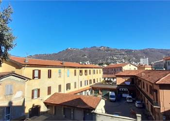 OTTIMO BILOCALE CON POSTO AUTO