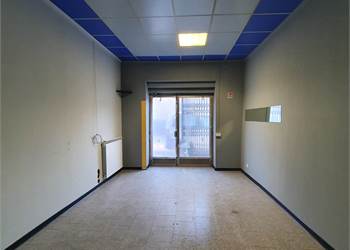 OTTIMO NEGOZIO DI 80 MQ