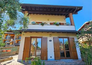 Favoloso appartamento in villa bifamiliare