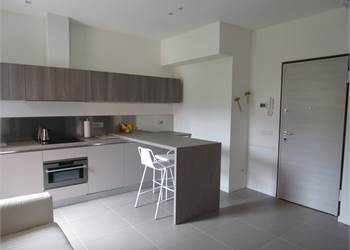 Appartamento In Affitto a Como