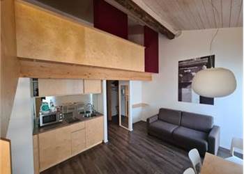 Elegante Appartamento in Affitto nel Cuore di Como