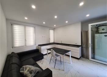 SPLENDIDO BILOCALE ARREDATO A NUOVO