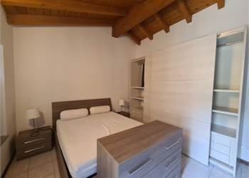 Ottimo bilocale completamente arredato con balconata - Fino Mornasco
