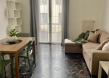 Splendido bilocale con balconcino in Como